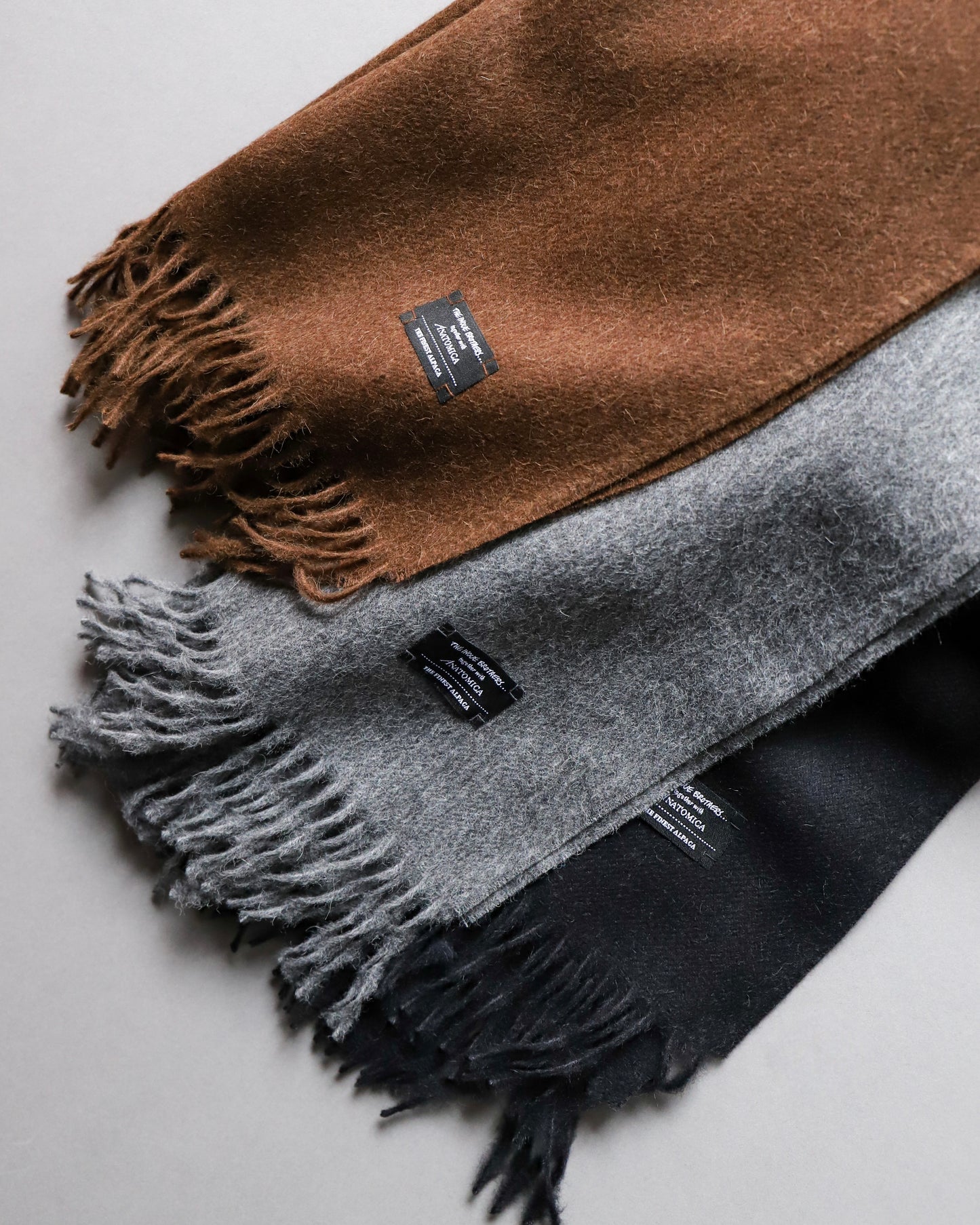 ANATOMICA × THE INOUE BROTHERS BRUSHED SCARF / GREY