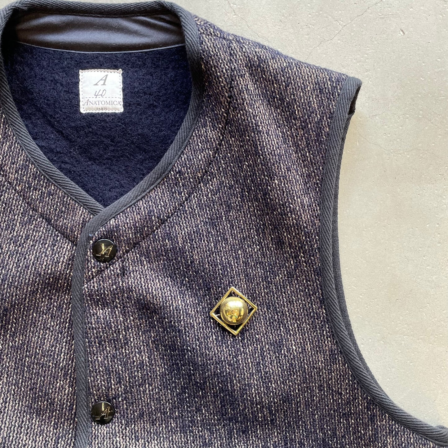 ANTOMICA BASQUE BROOCH / GOLD