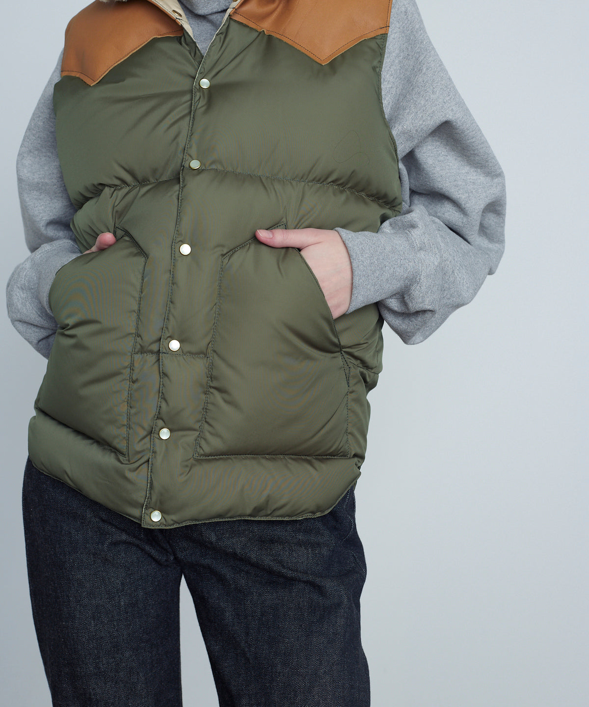 【 25FW 】RMFC HERITAGE CHRISTY VEST / OLIVE