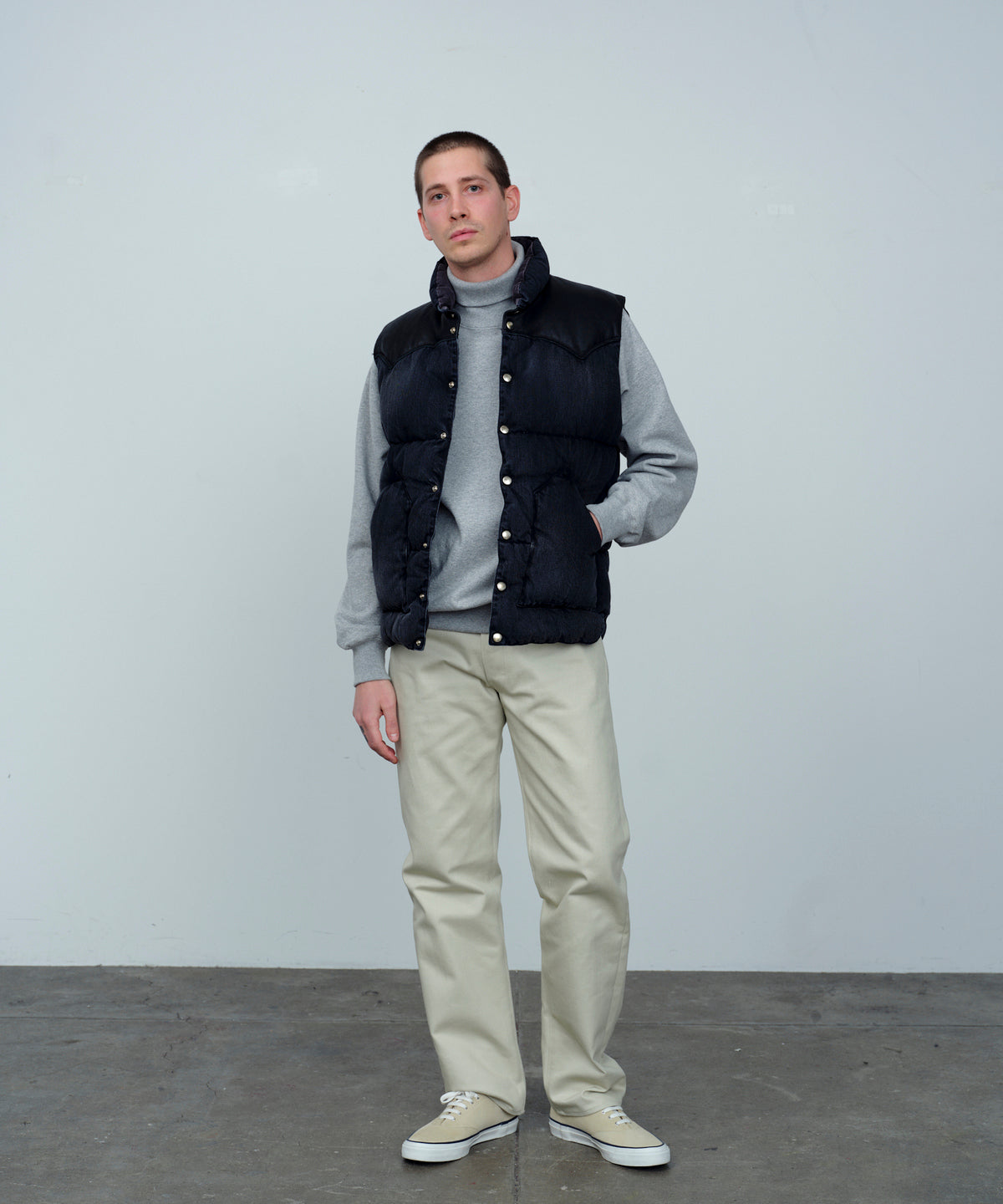 【 25FW PRE-ORDER 】RMFC HERITAGE DOWN VEST DENIM / DENIM BLACK