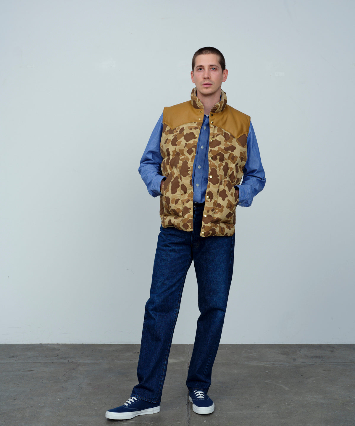 【 25FW 】RMFC HERITAGE DOWN VEST HUNTER CAMO / BROWN