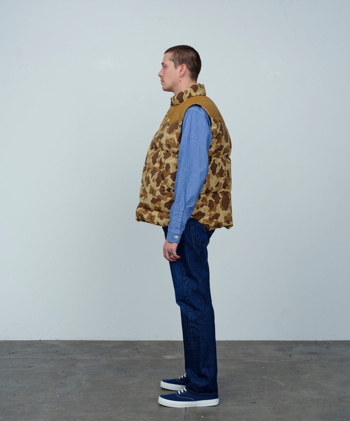 【 25FW 】RMFC HERITAGE DOWN VEST HUNTER CAMO / BROWN