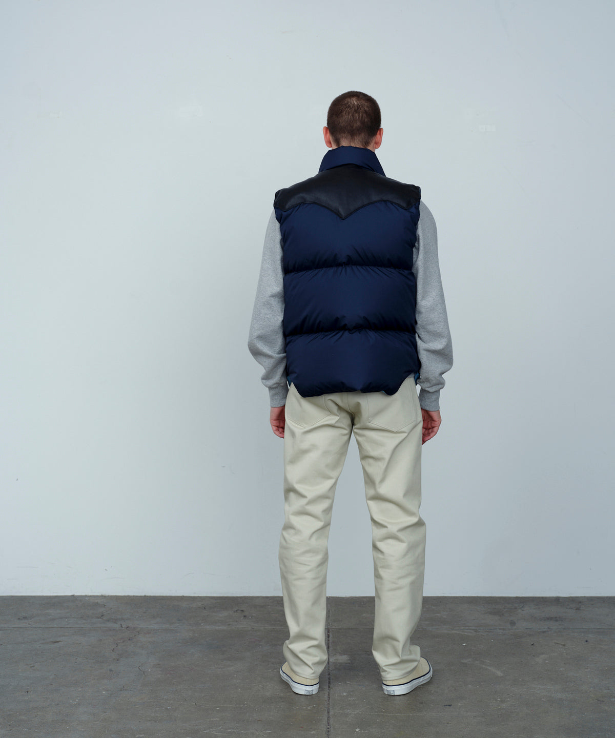 【 25FW PRE-ORDER 】RMFC HERITAGE DOWN VEST / D.NAVY