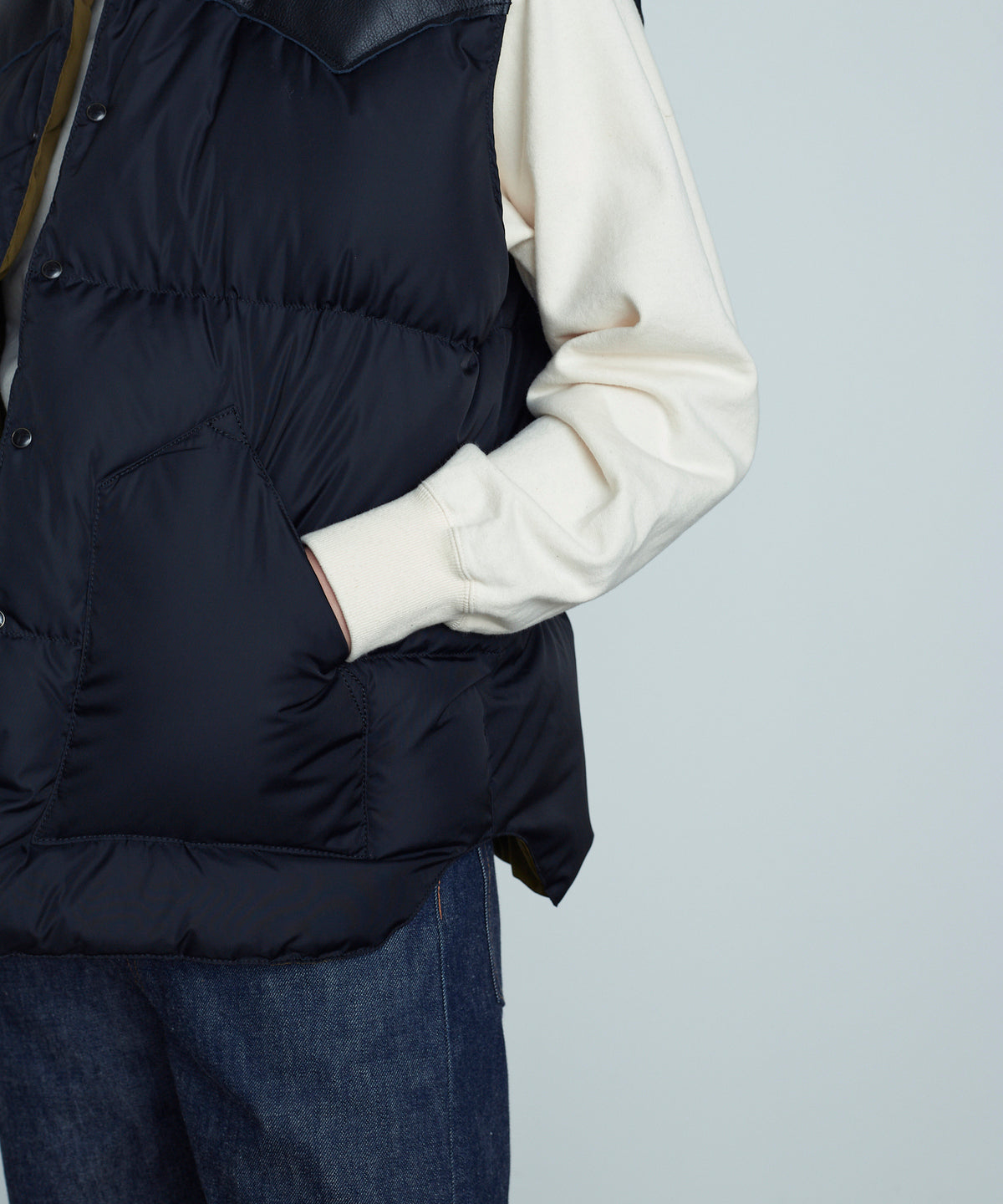 【 25FW 】RMFC HERITAGE CHRISTY VEST / BLACK