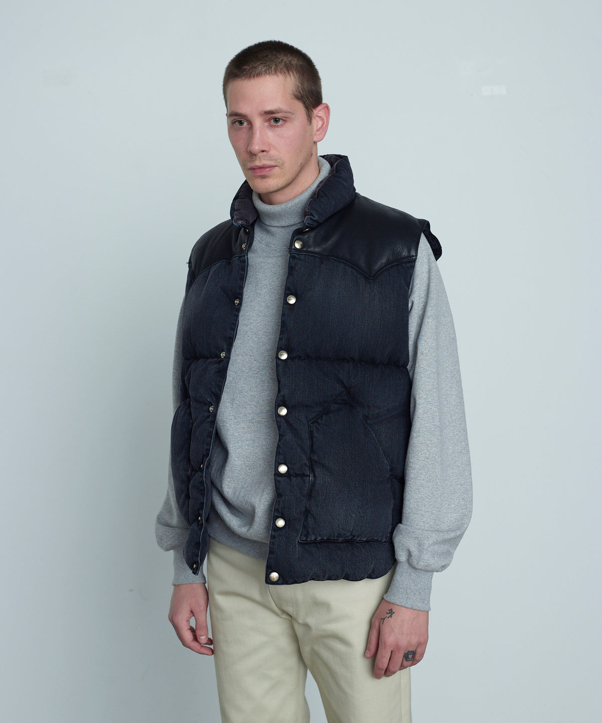 【 25FW PRE-ORDER 】RMFC HERITAGE DOWN VEST DENIM / DENIM BLACK