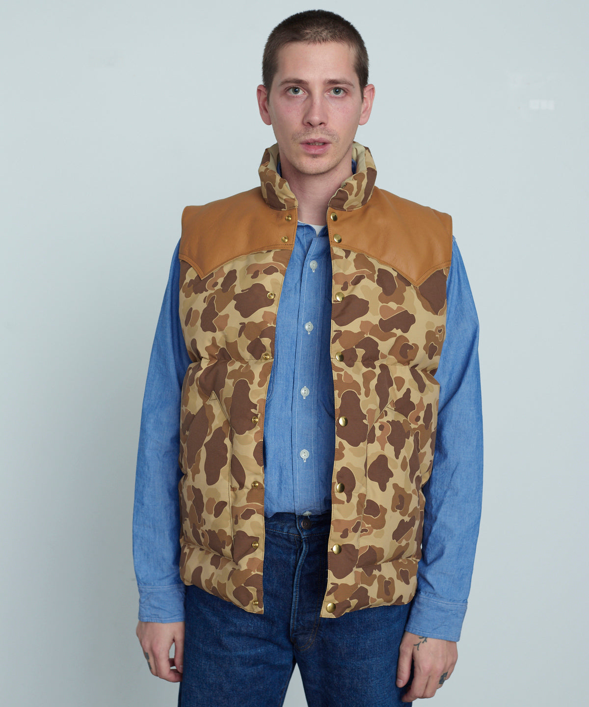 【 25FW 】RMFC HERITAGE DOWN VEST HUNTER CAMO / BROWN