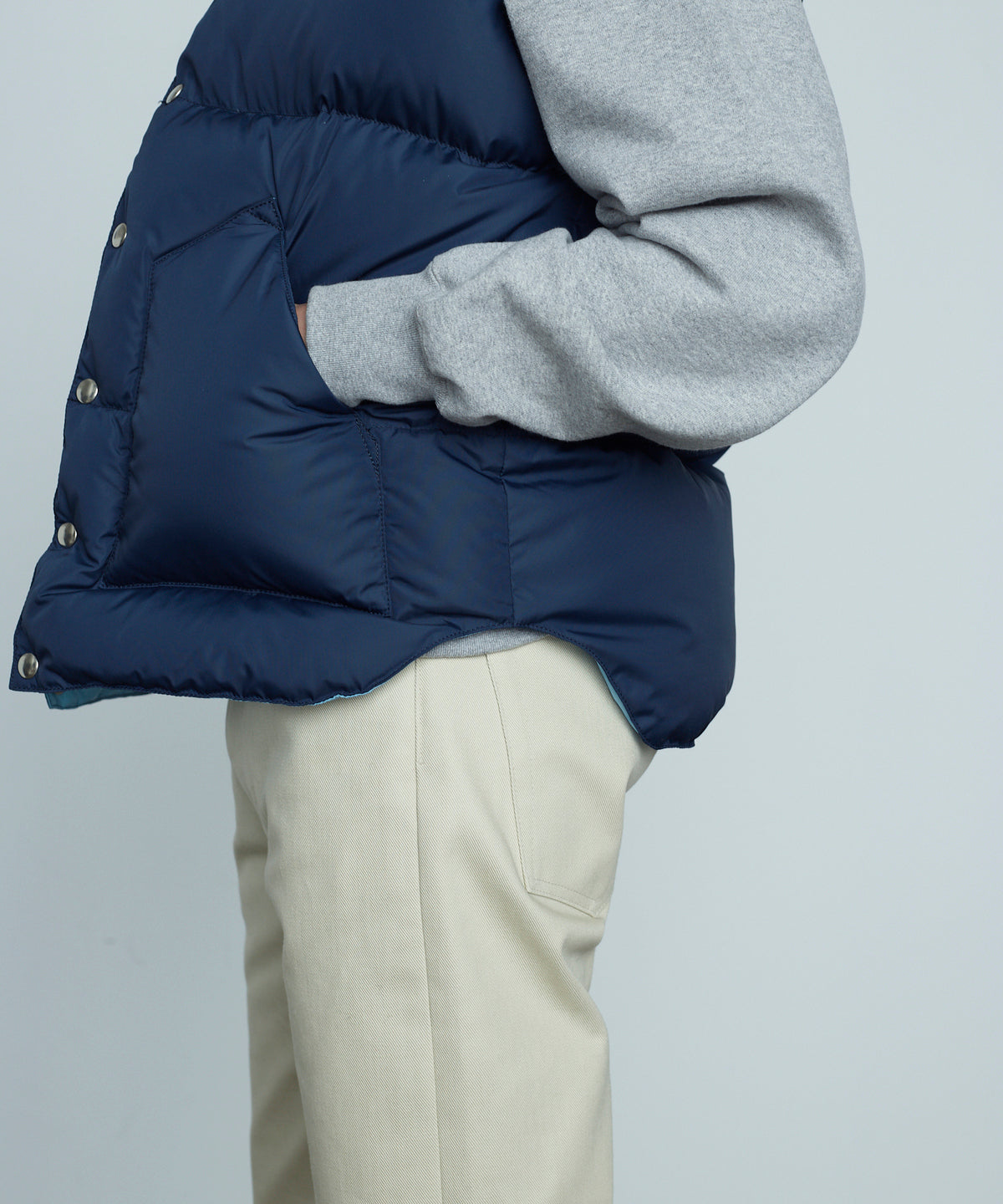 【 25FW PRE-ORDER 】RMFC HERITAGE DOWN VEST / D.NAVY