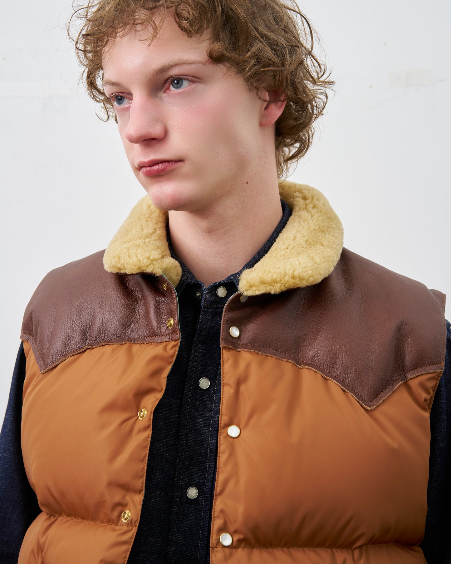 【 26FW 】RMFC CLASSICS CHRISTY VEST / BROWN