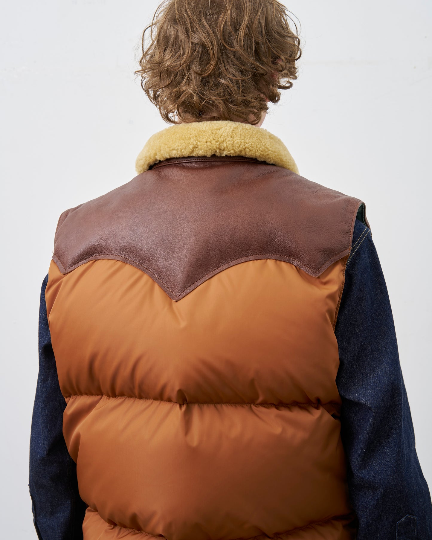 【 26FW 】RMFC CLASSICS CHRISTY VEST / BROWN