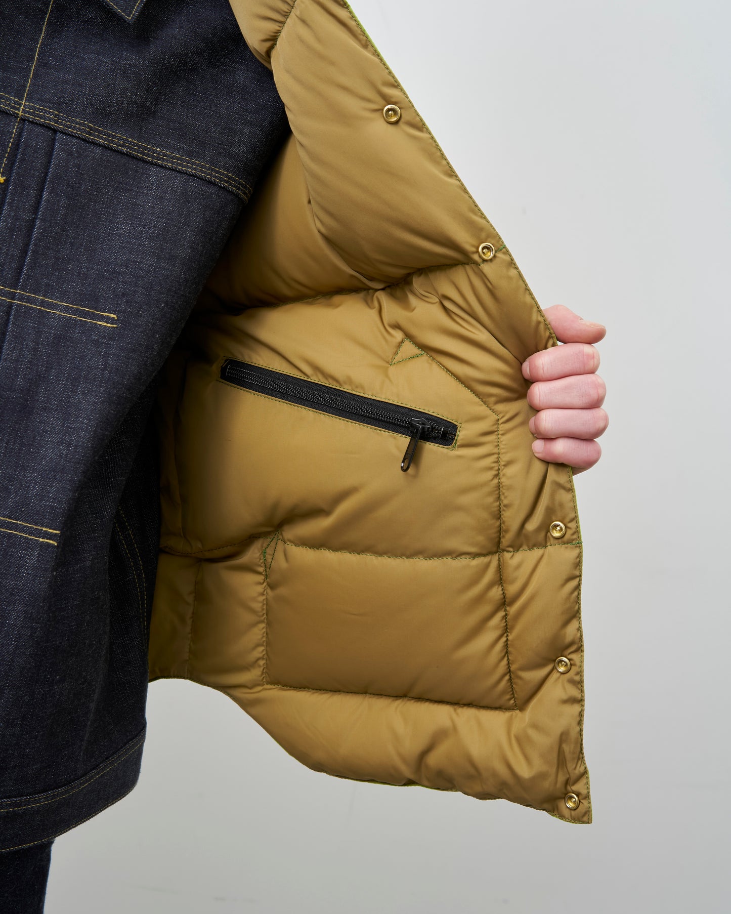 【 26FW PRE-ORDER 】RMFC CLASSICS DOWN VEST / KIWI