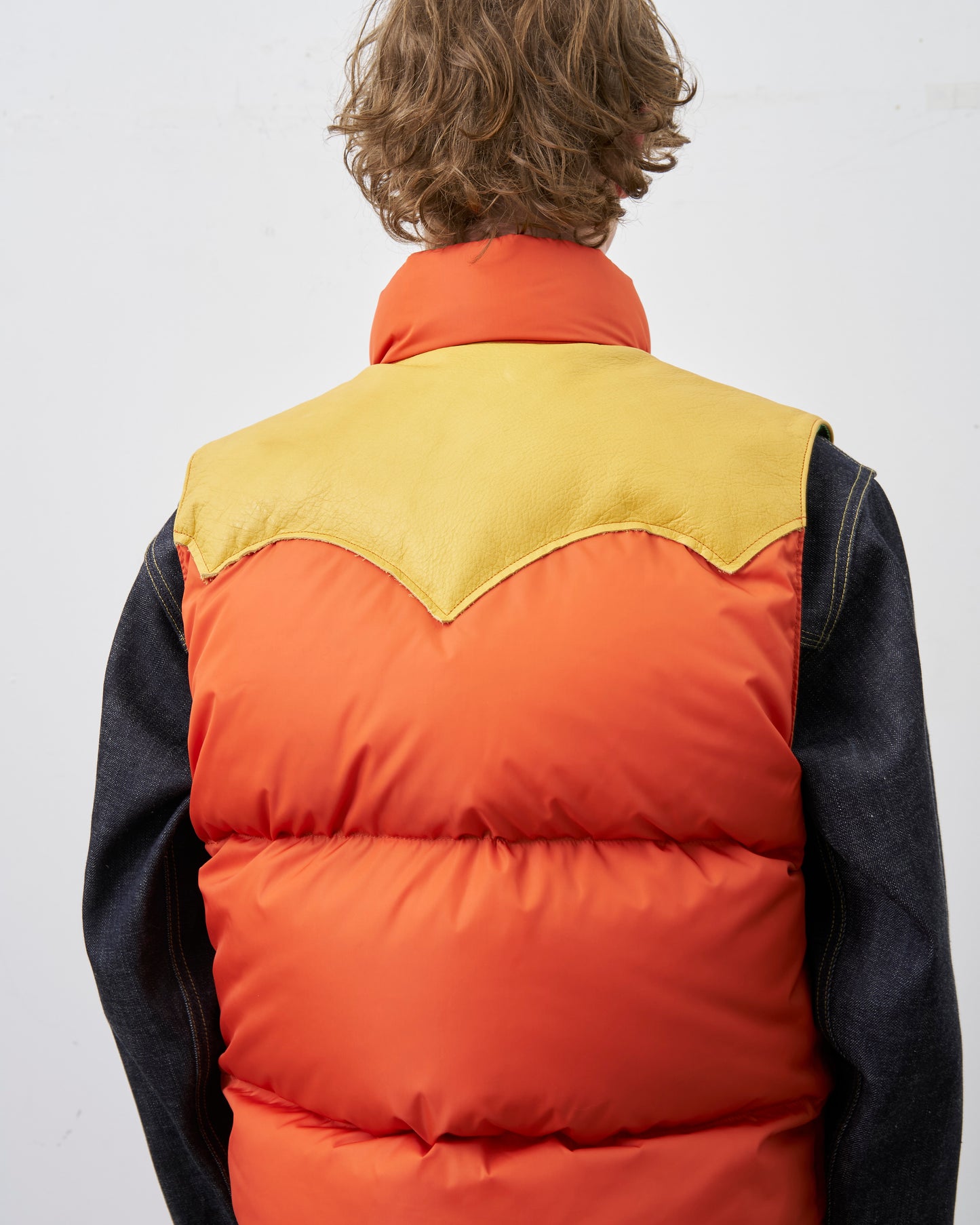 【 26FW PRE-ORDER 】RMFC CLASSICS DOWN VEST / ORENGE
