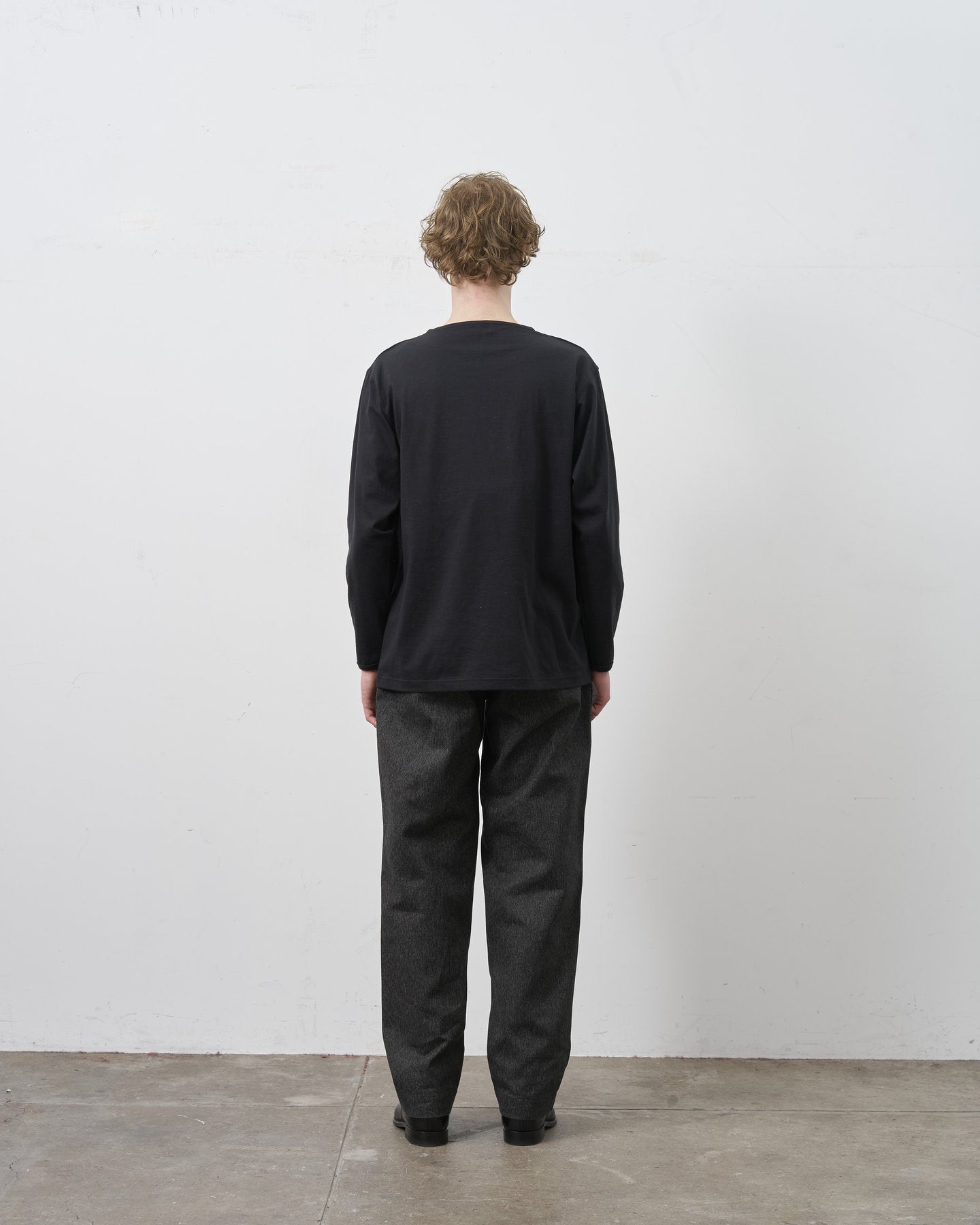 【 26SS 】BIGYANK HENRY NECK LS  TEE / BLACK