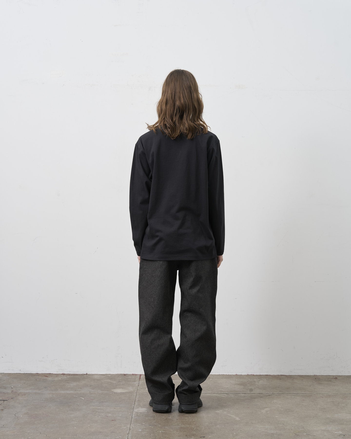 【 26SS 】BIGYANK HENRY NECK LS  TEE / BLACK