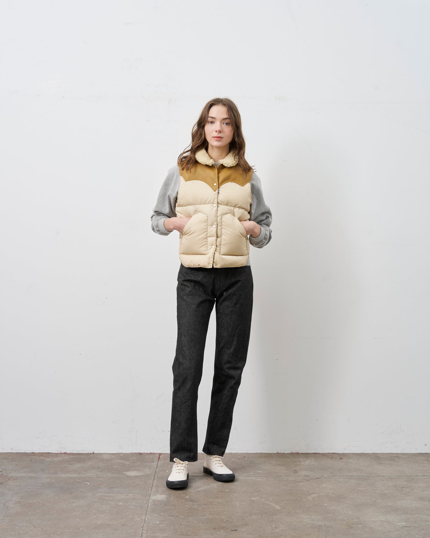 【 26FW 】RMFC CLASSICS KOURTNEY VEST / L.BEIGE