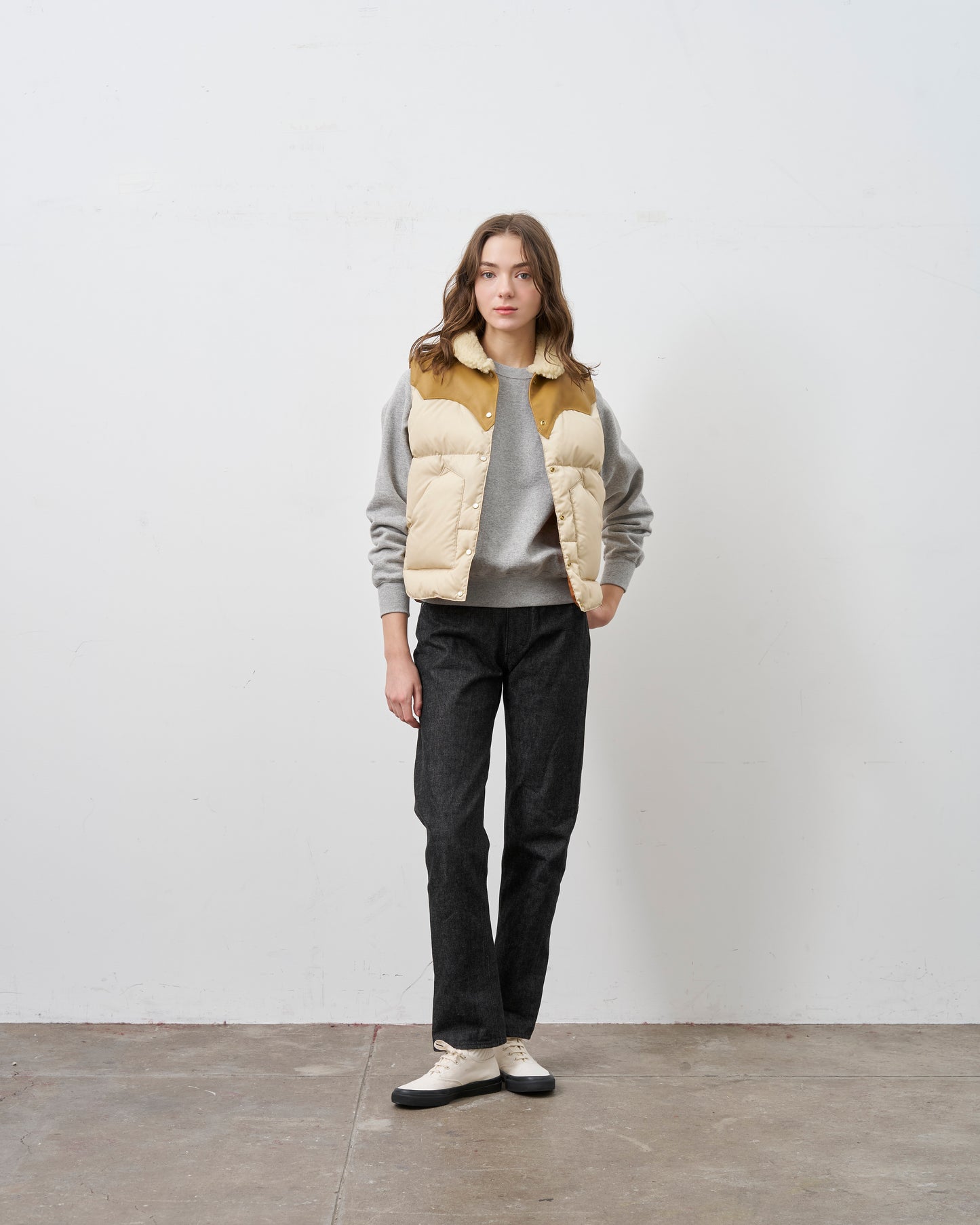 【 26FW 】RMFC CLASSICS KOURTNEY VEST / L.BEIGE