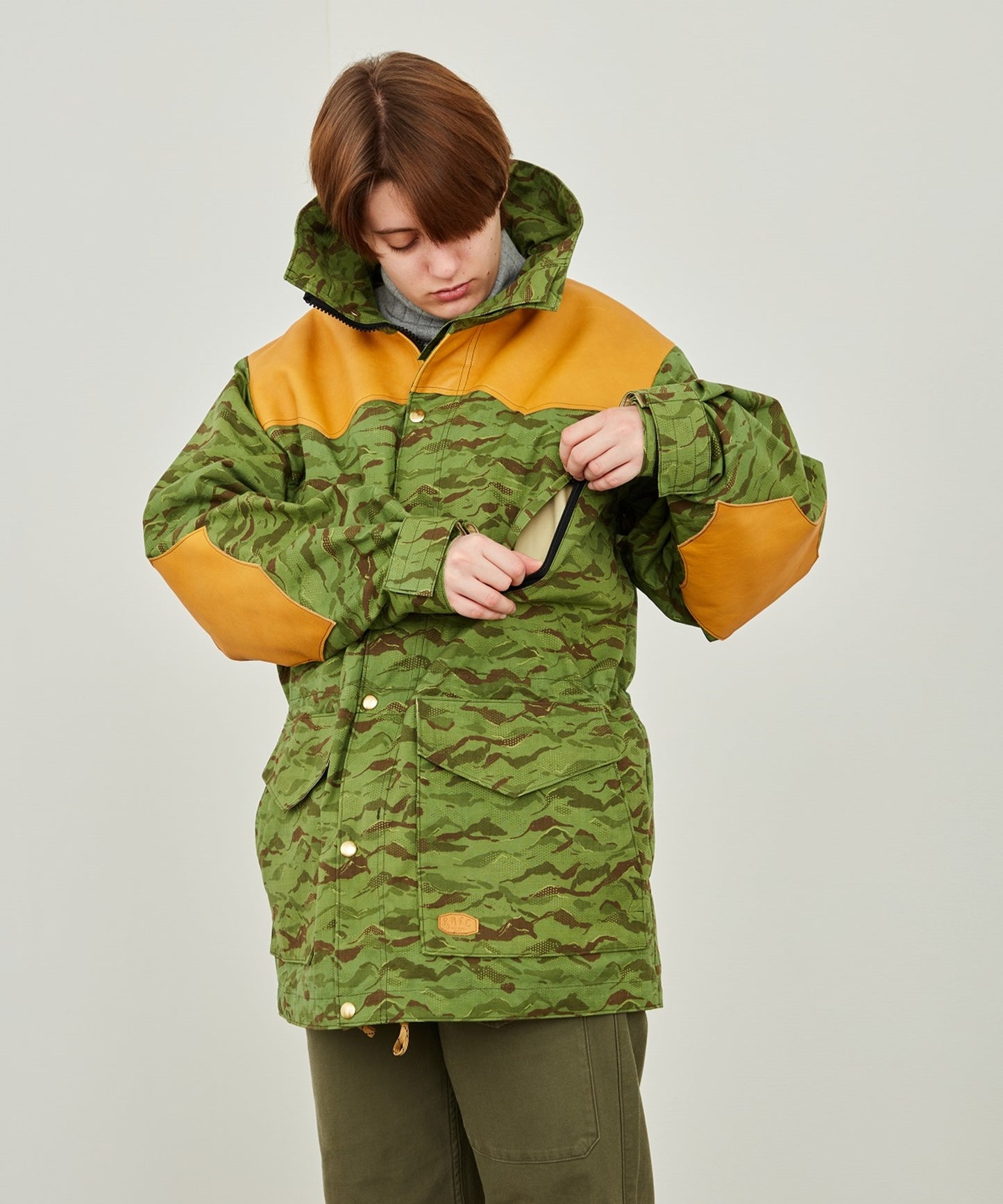 【 RMFC × Nigel Cabourn HERITAGE MP MOUNTAIN CAMO / GREEN