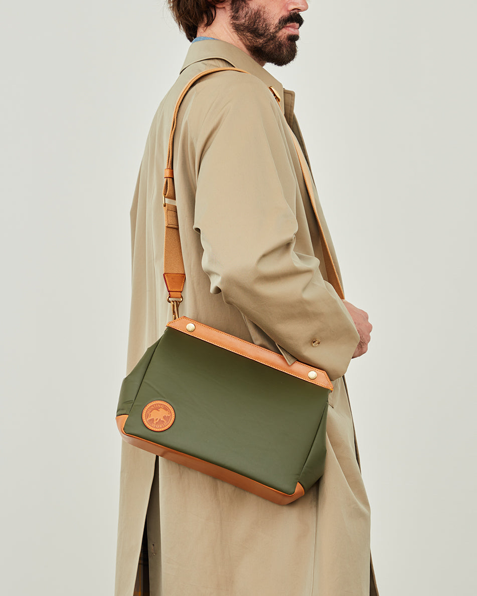 12/5(Fri.)発売【 GINZA Anniv. Items 】SHOULDER BAG by HUNTING WORLD / OLIVE