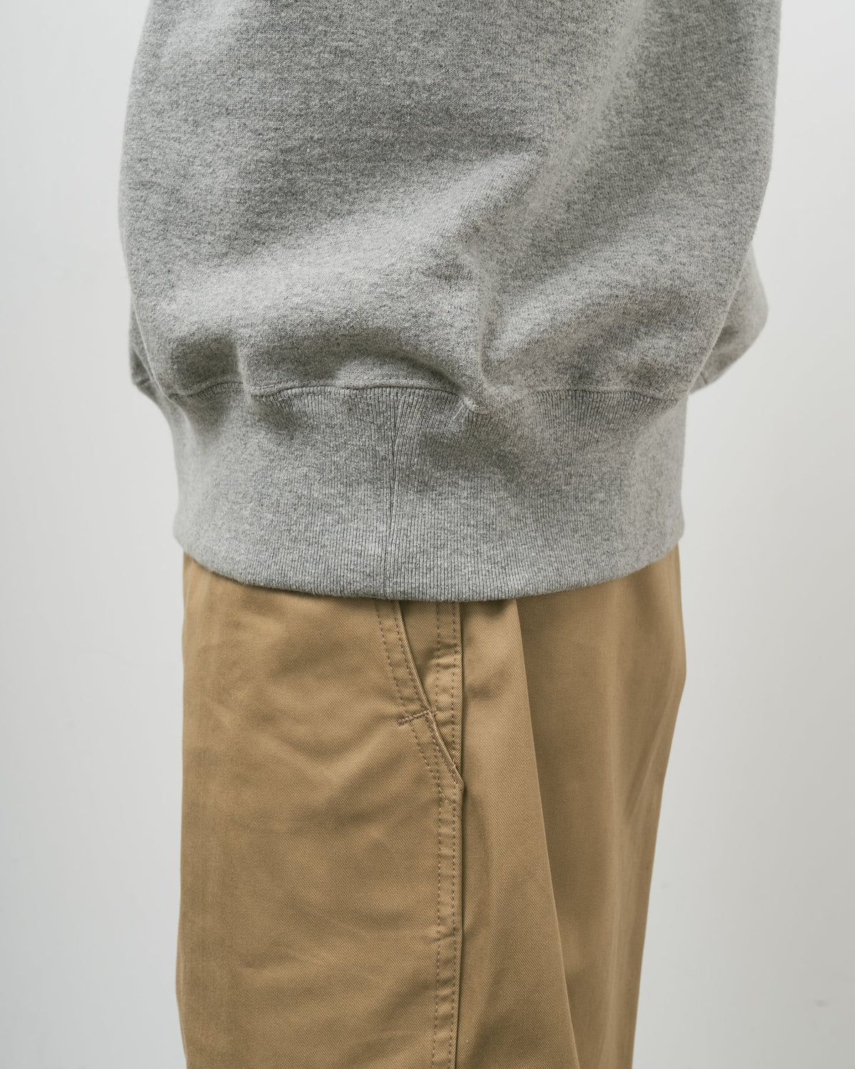 【 26FW 】 ANATOMICA SWEAT RAGLAN CREW NECK / GREY